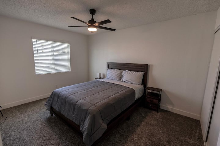 غرفة النوم 2