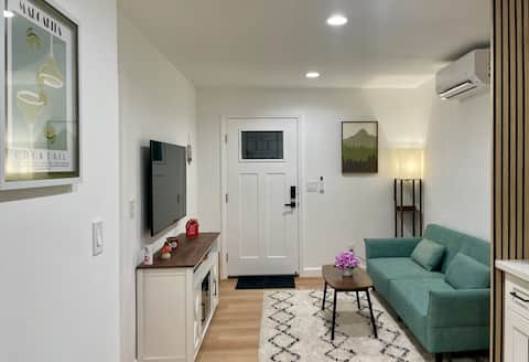 Top performing Airbnb: Private Modern Spacious 1B1B 2 beds|Prime Location in Berryessa