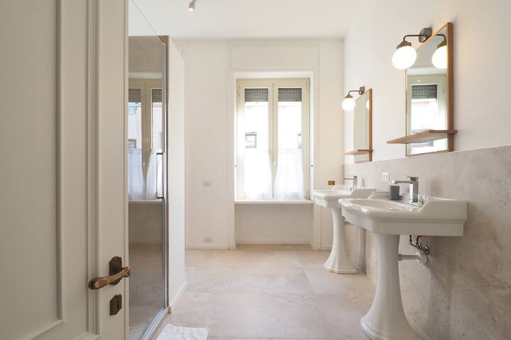 Milano Duomo Penthouse gallery image 5