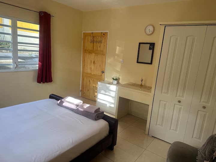 غرفة النوم 2