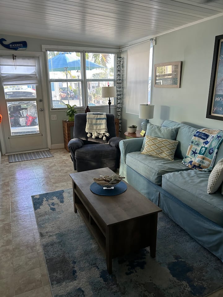 Beach Cottage - Hutchinson Island - Jensen Beach, FL