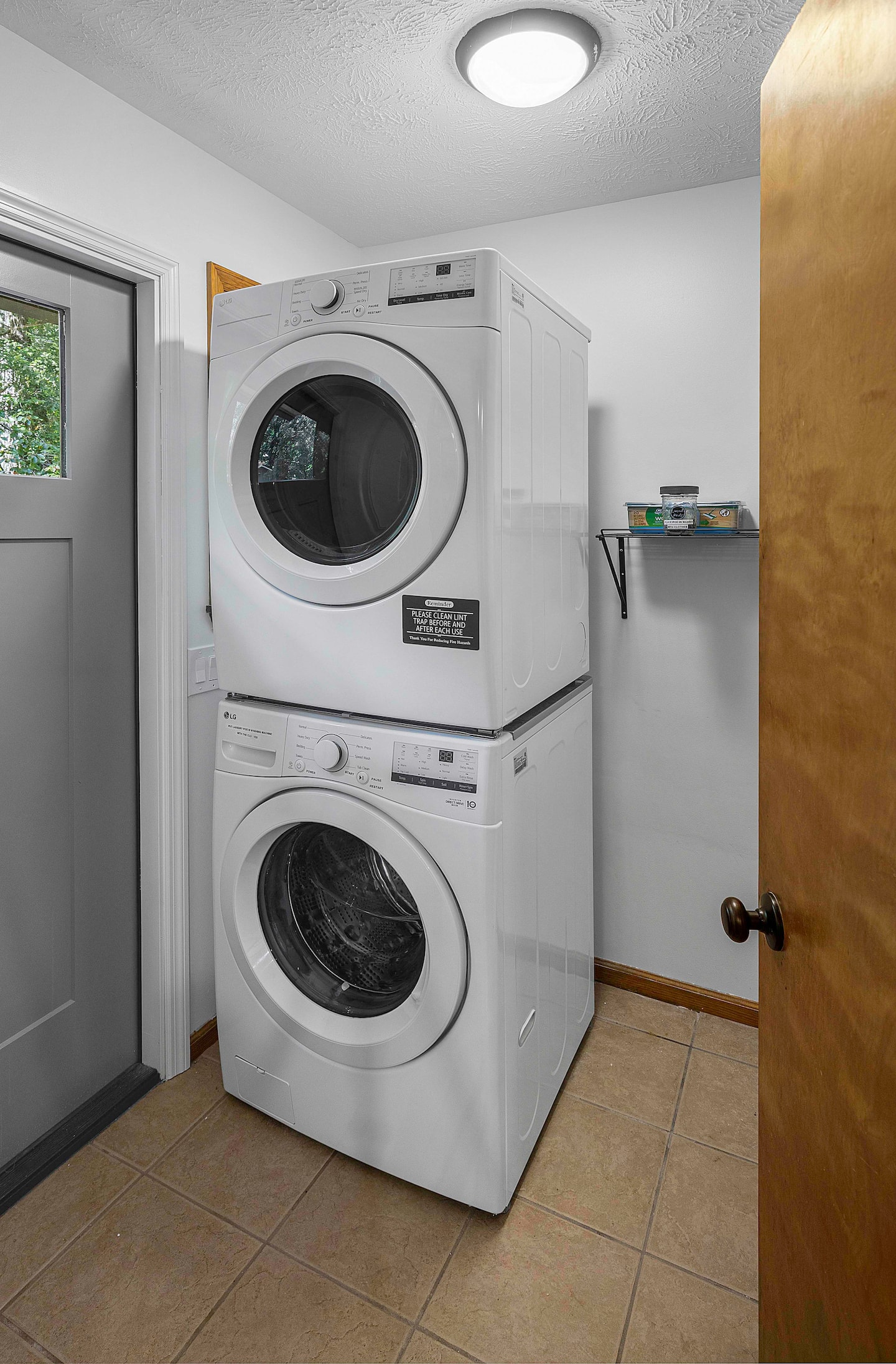 Run a load between hikes - the washer and dryer are tucked in their own closet, off the kitchen