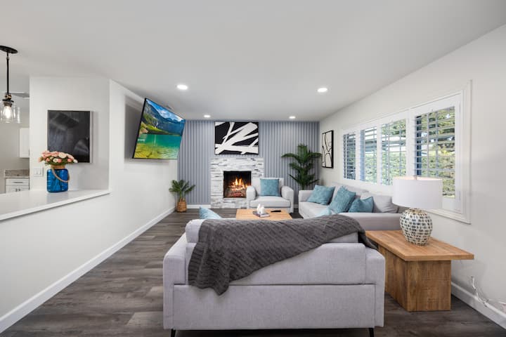 Spacious Pool Home 5b 3ba | Near Disney - Brea, CA