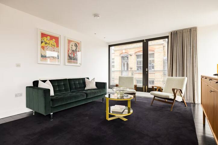 Modern Shoreditch Flat