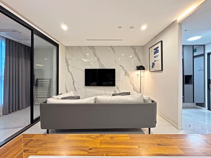 Главна дневна соба