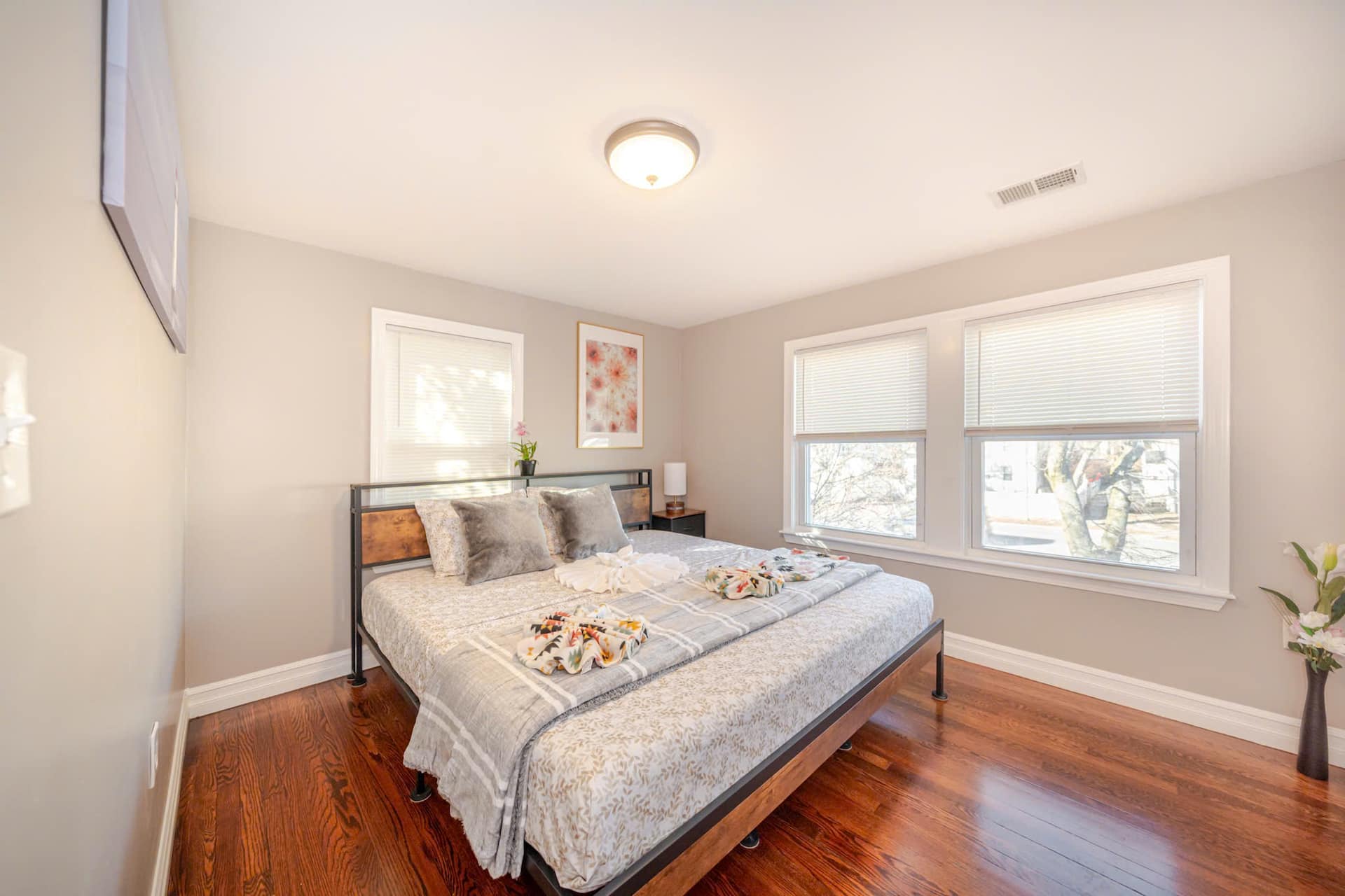 Holiday Escape 1BR Apt Near Wollaston Beach 74R