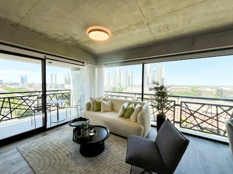 Top performing Airbnb: Stylish apartment: Panoramic views of BA in Monserrat