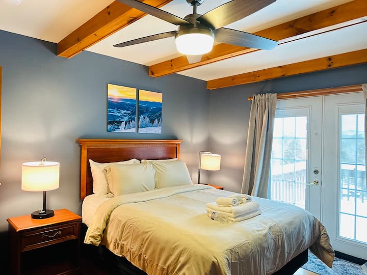 Bedroom 3 - Queen bed