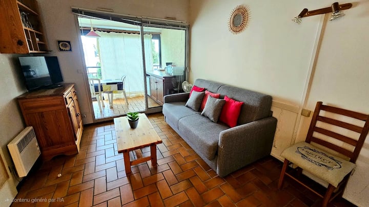 Bel Appart T3 Vue Mer + Piscine & Parking - Ollioules