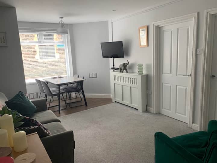 Holiday Flat In Great Location - Woody Bay