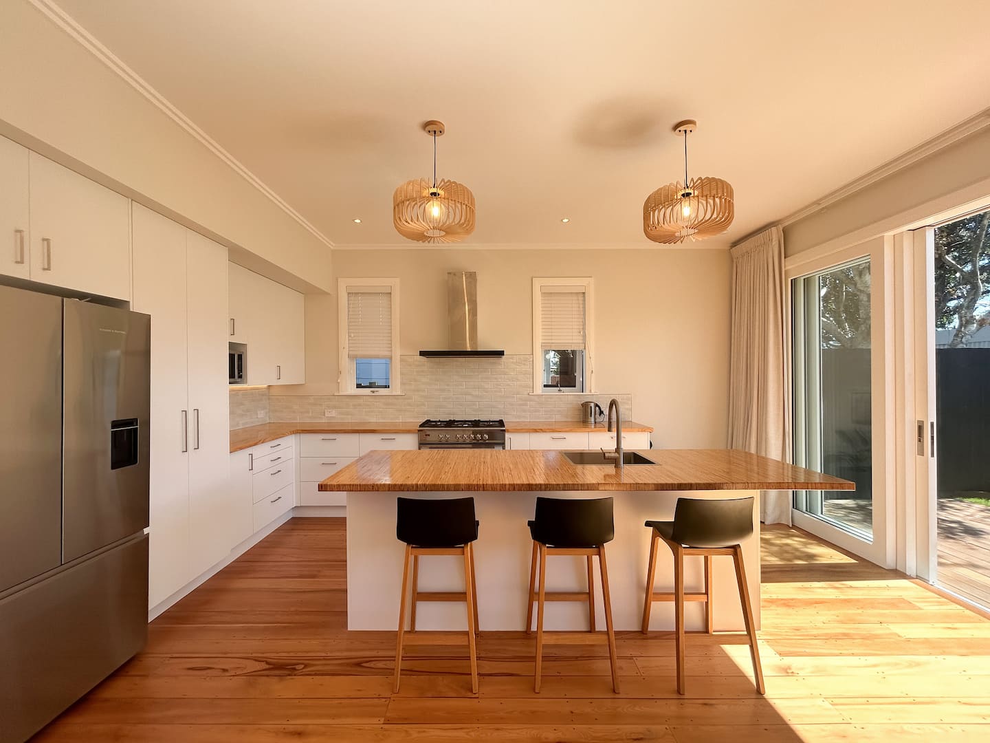 Charming Cottage In Petone 5