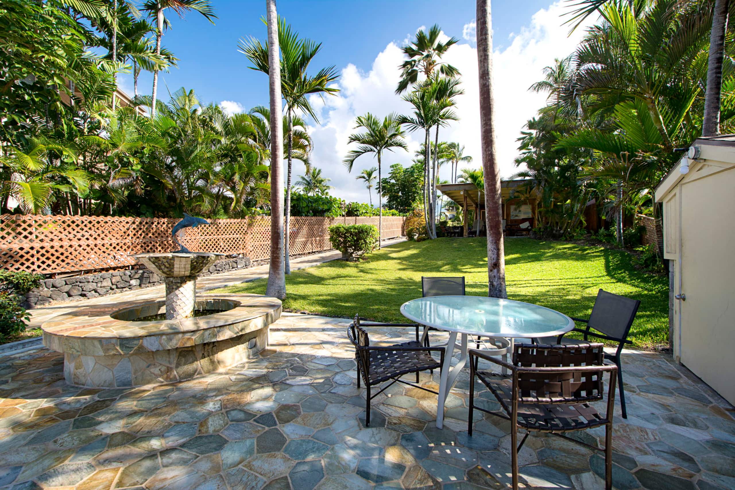 Condo in Kailua-Kona · ★4.98 · 2 bedrooms · 3 beds · 1 private bath - Image 31