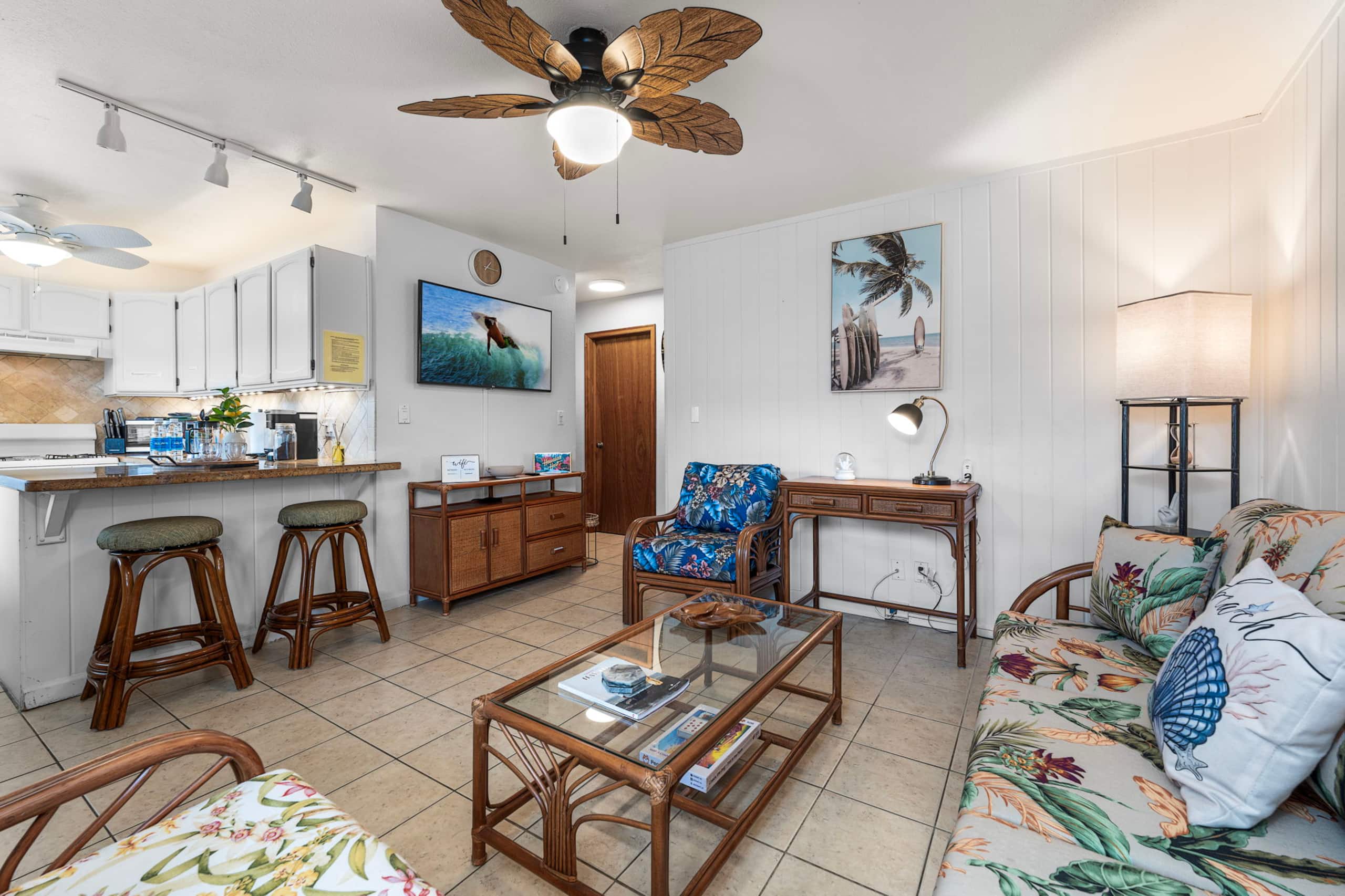 Condo in Kailua-Kona · ★4.98 · 2 bedrooms · 3 beds · 1 private bath - Image 3