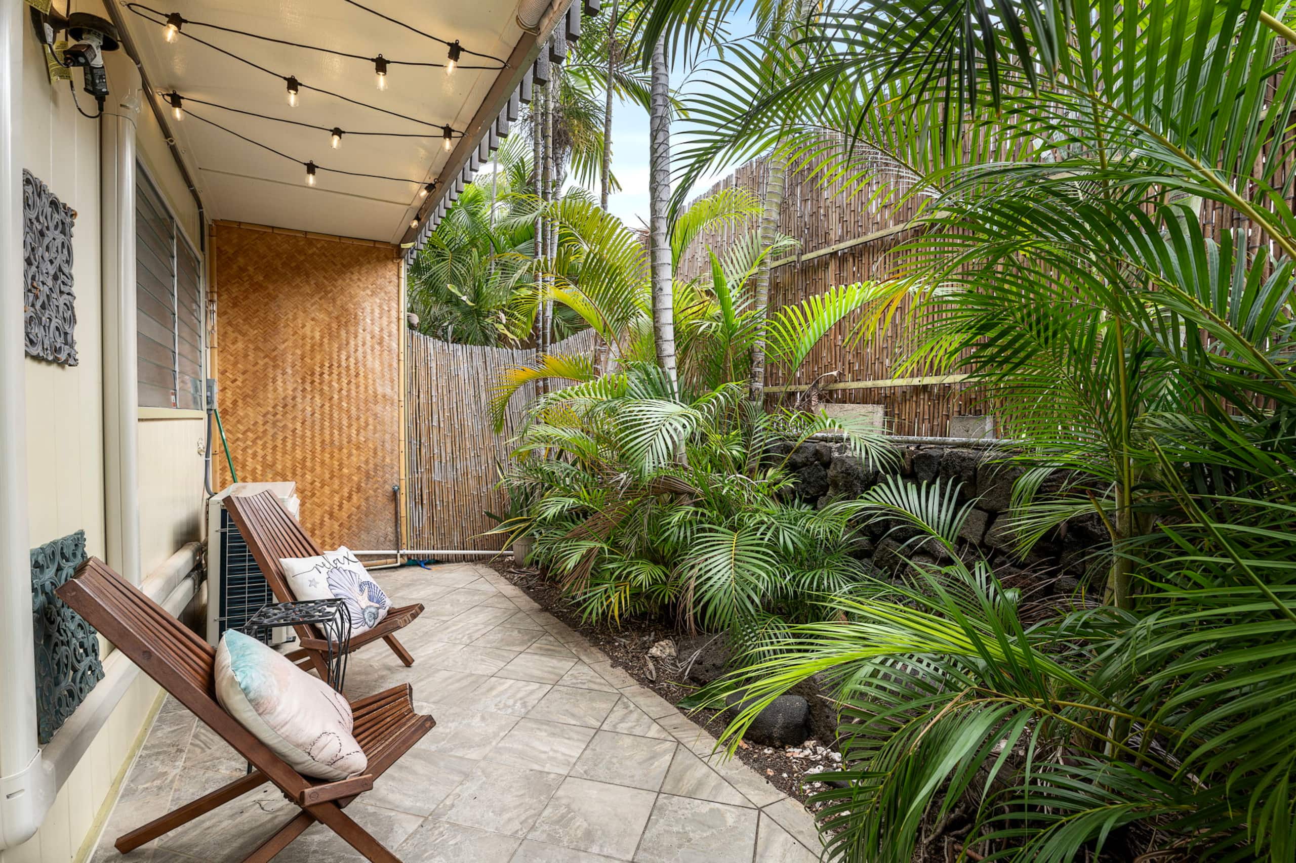 Condo in Kailua-Kona · ★4.98 · 2 bedrooms · 3 beds · 1 private bath - Image 20