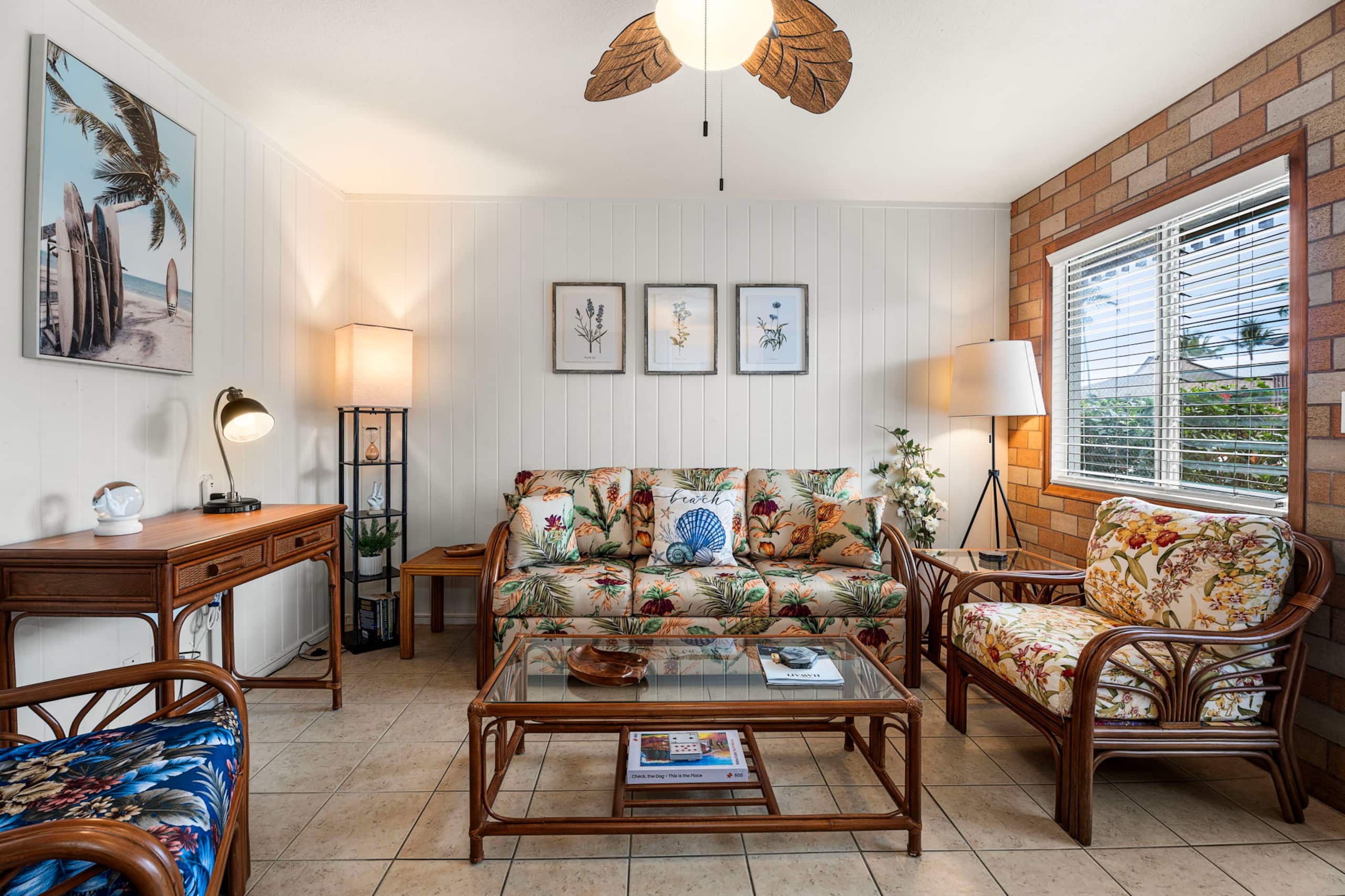 Condo in Kailua-Kona · ★4.98 · 2 bedrooms · 3 beds · 1 private bath - Image 7