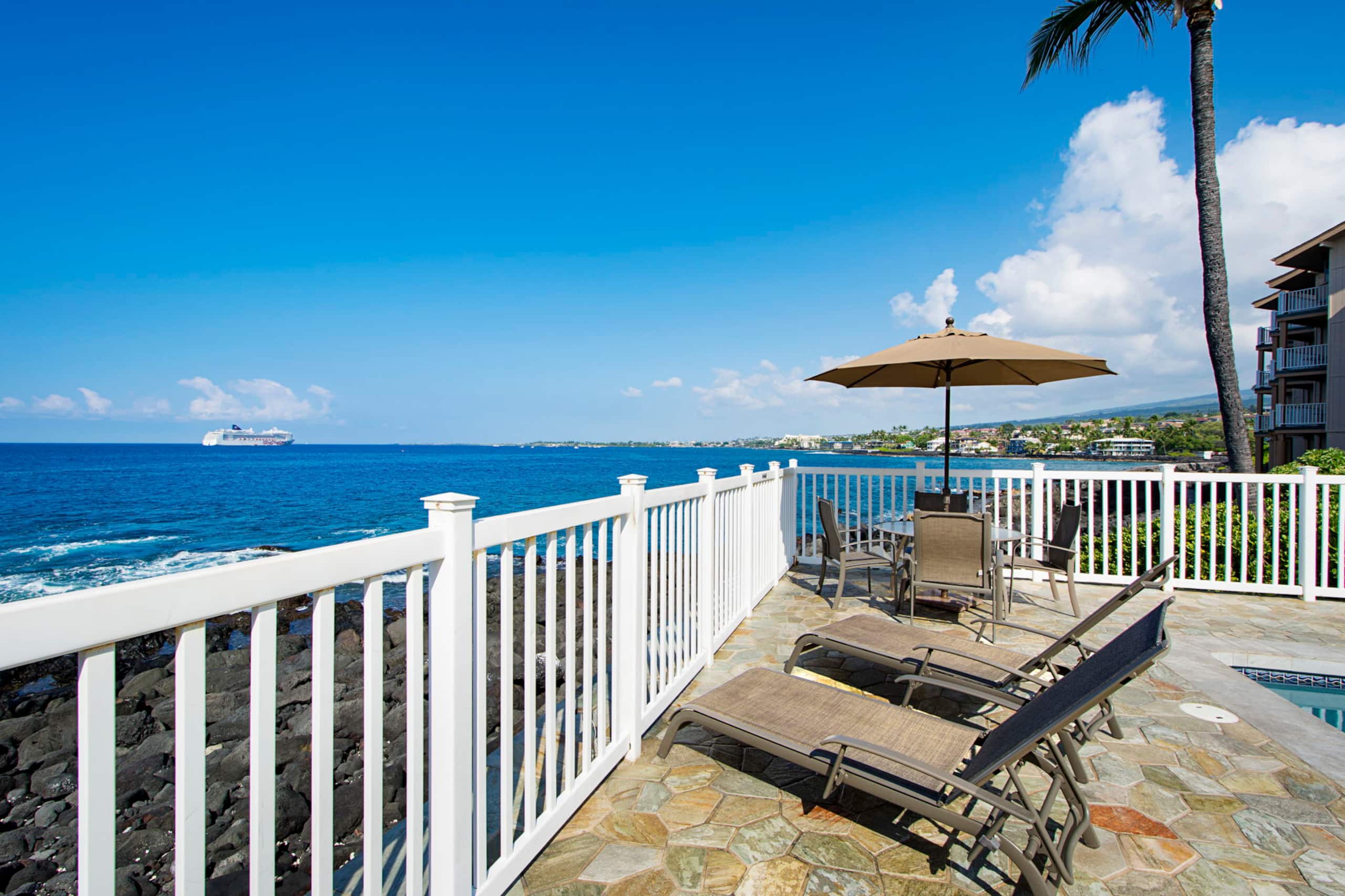 Condo in Kailua-Kona · ★4.98 · 2 bedrooms · 3 beds · 1 private bath - Image 38