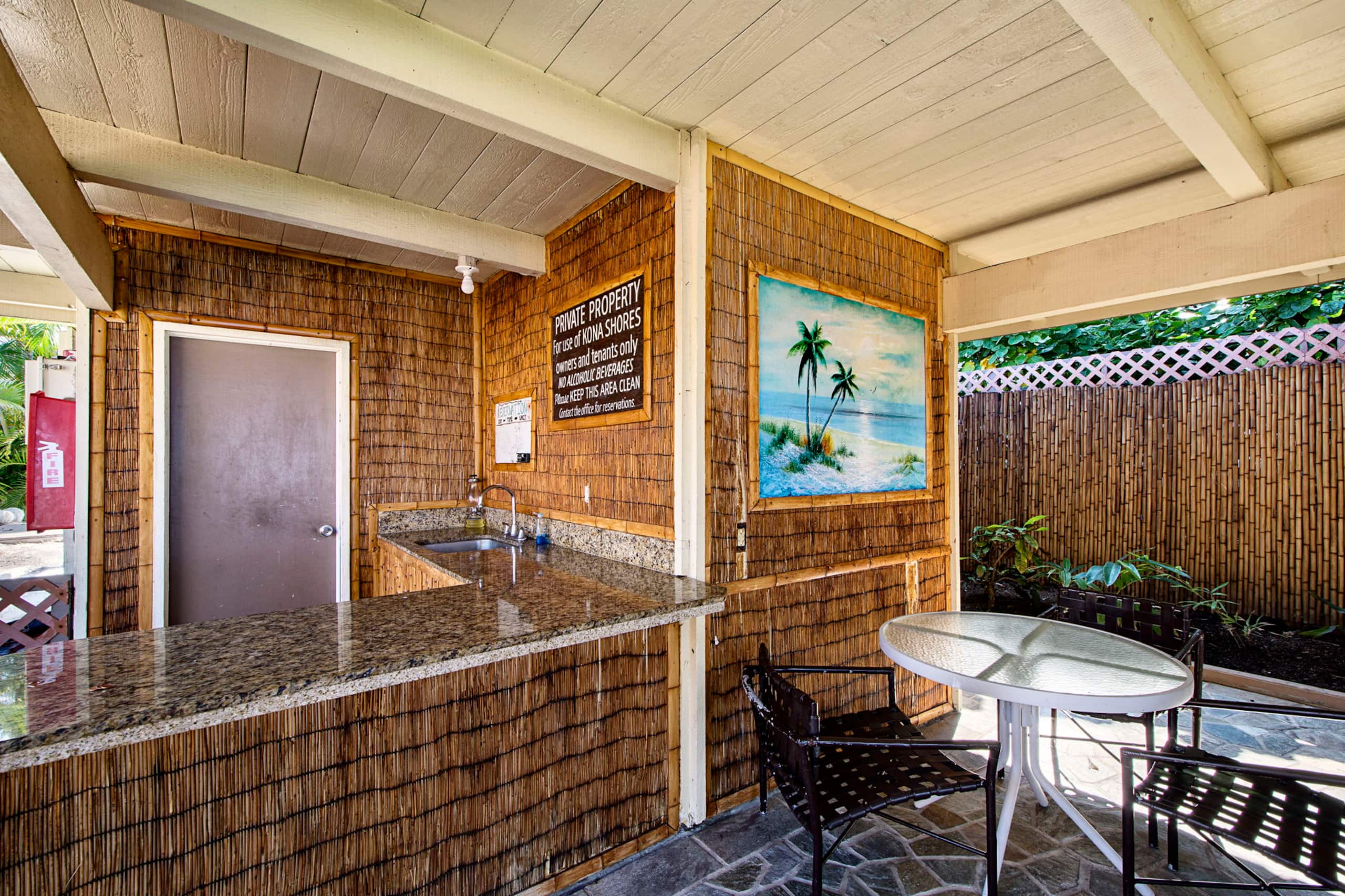 Condo in Kailua-Kona · ★4.98 · 2 bedrooms · 3 beds · 1 private bath - Image 32