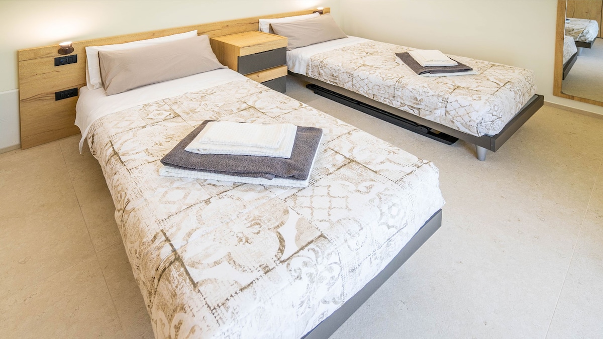 غرفة النوم 2