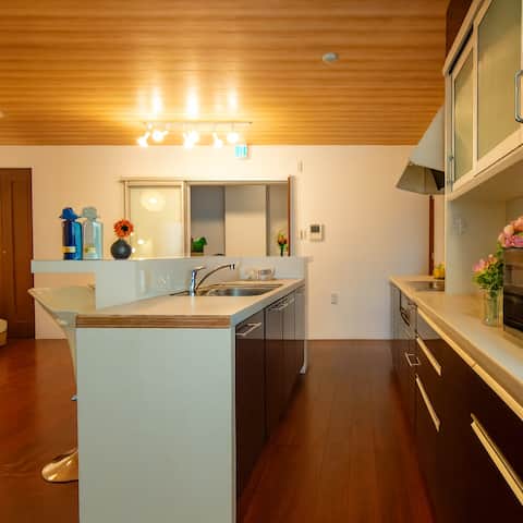 3 minutes to Dotonbori • Close to Shinsaibashi! Private rental for 14 people | Jacuzzi included | Fu