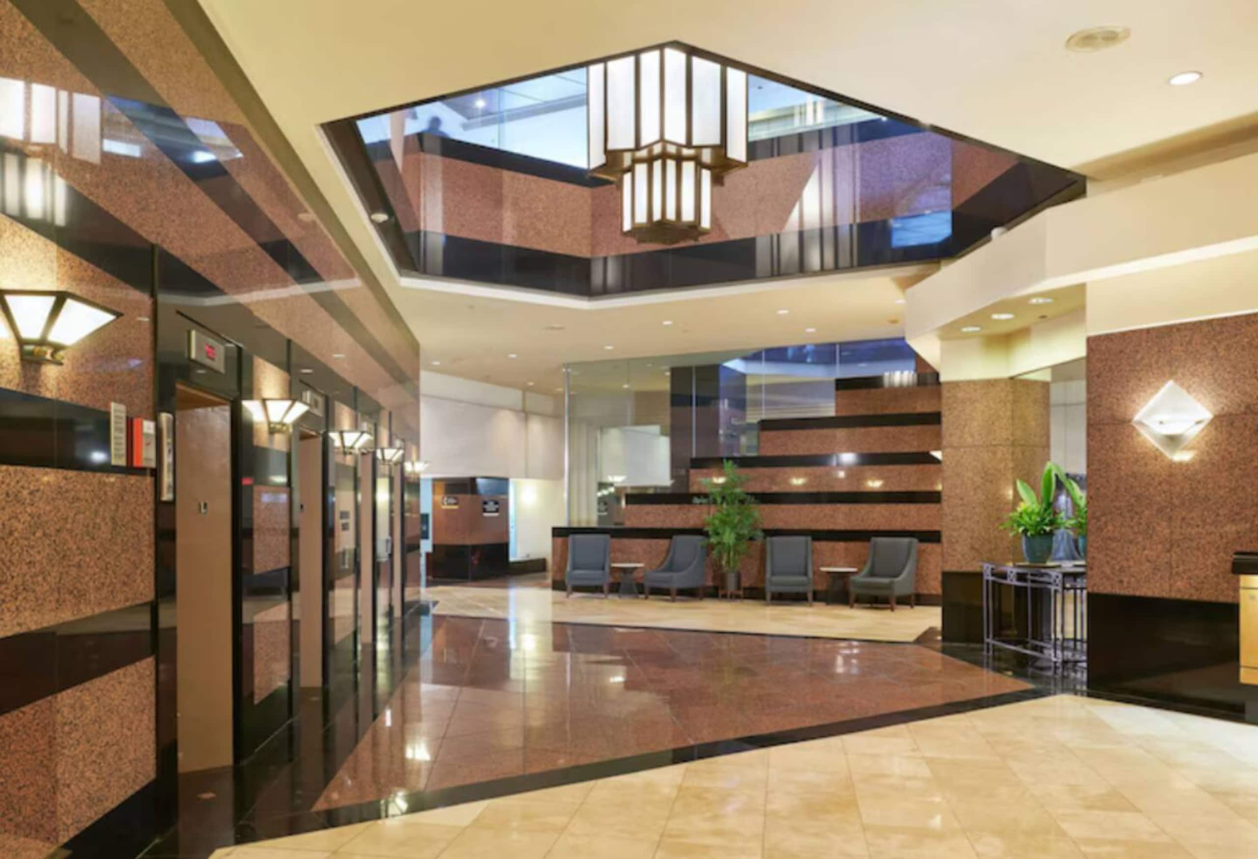 Honolulu Mountain View Condo w/ Free Parking - Image 40