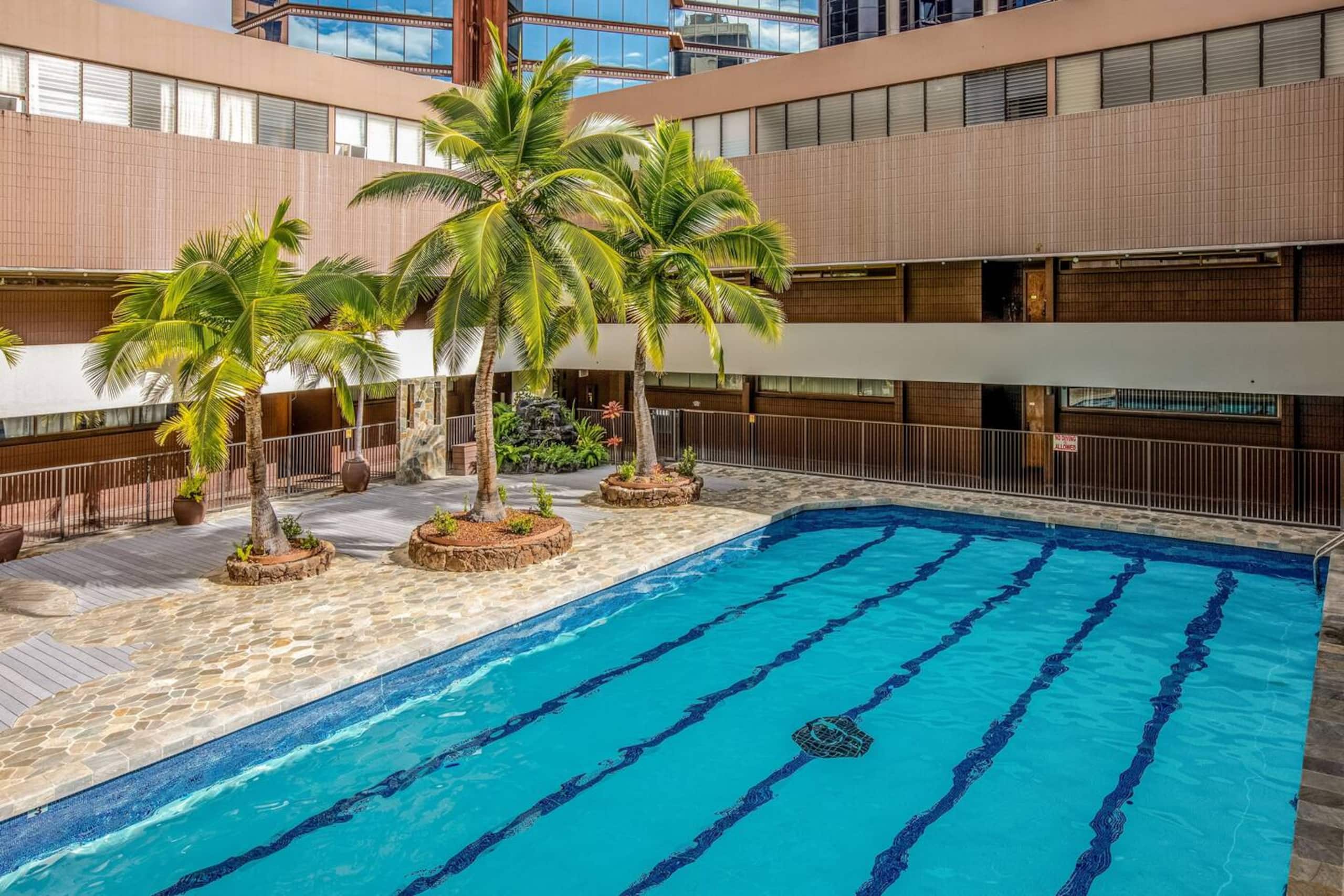Honolulu Mountain View Condo w/ Free Parking - Image 35