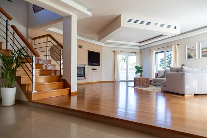 Peng House - Costa da Caparica