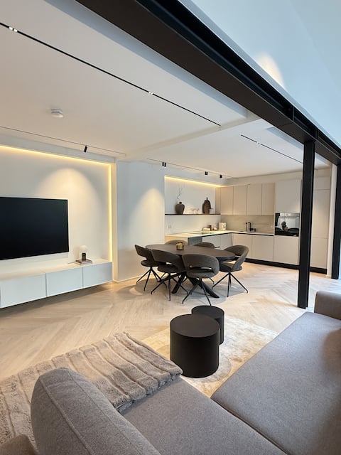 Downtown loft with terrace oasis