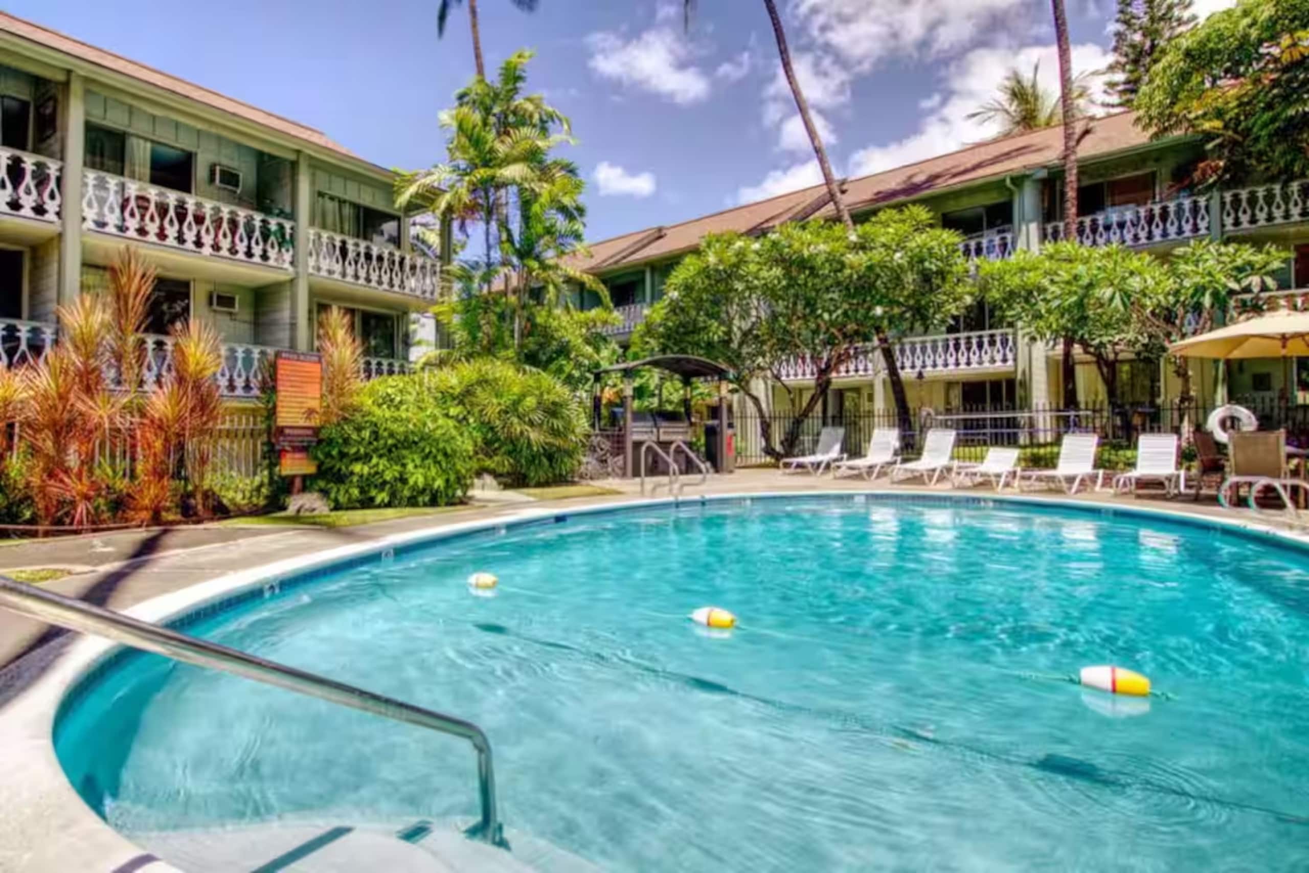 Condo in Kailua-Kona · ★4.82 · Studio · 2 beds · 1 bath - Image 20