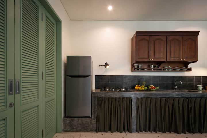 Boutique Studio Under The Family House In Tabah - Ubud