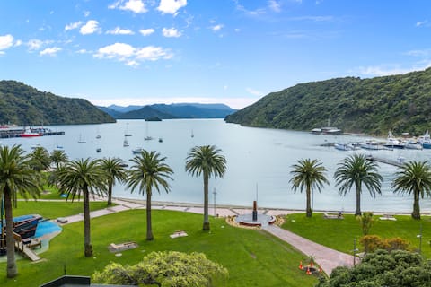 Quay Luxury Waterfront Apartment # 2