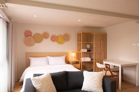 Peaceful Rooftop Hideaway Near BTS & Iconsiam