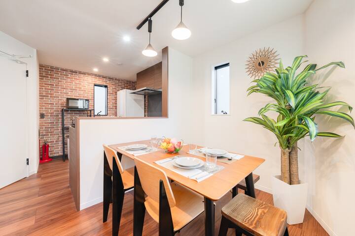 新宿5分/渋谷・原宿10分/六本木15分/70㎡/3LDK/観光地へのアクセス良好！/送迎可能 gallery image 2