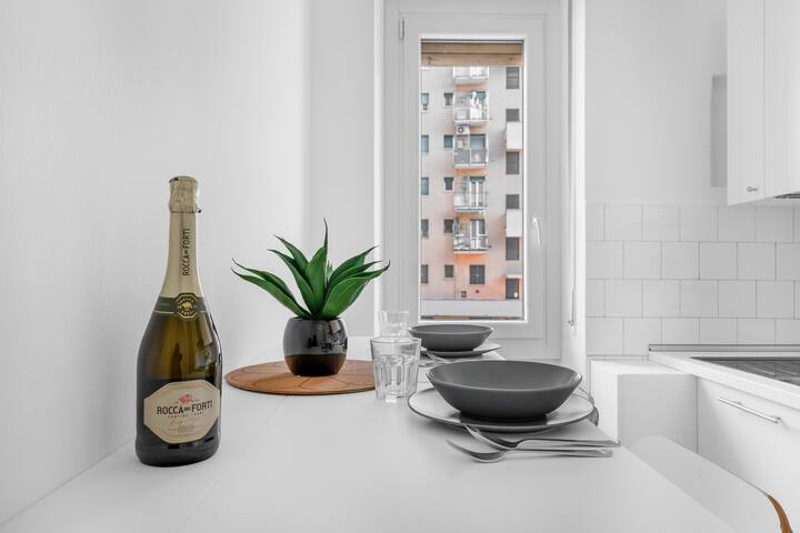 VALD10 [Niguarda] • New Luxury Large Apartment gallery image 5