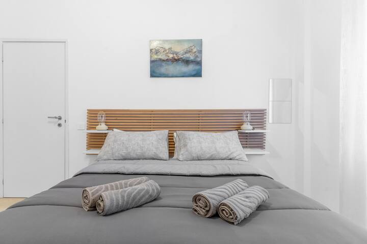 VALD10 [Niguarda] • New Luxury Large Apartment gallery image 2