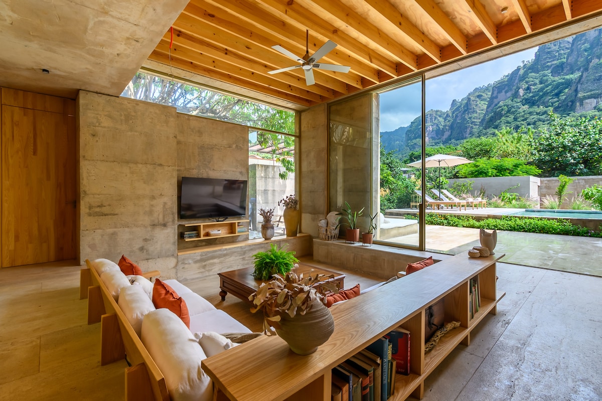 მისაღები სივრცე