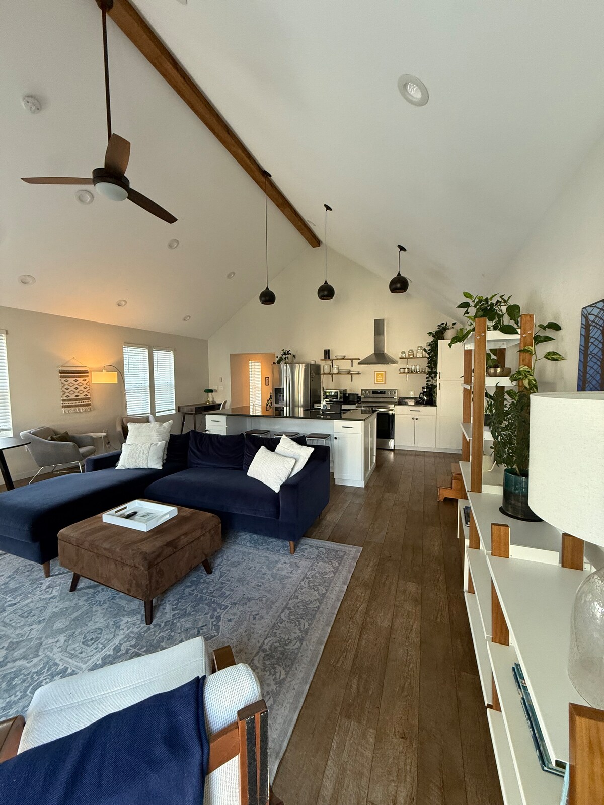 Popular Airbnb listing: Sweet Sunnyside Home for Families & Friends in Sunnyside