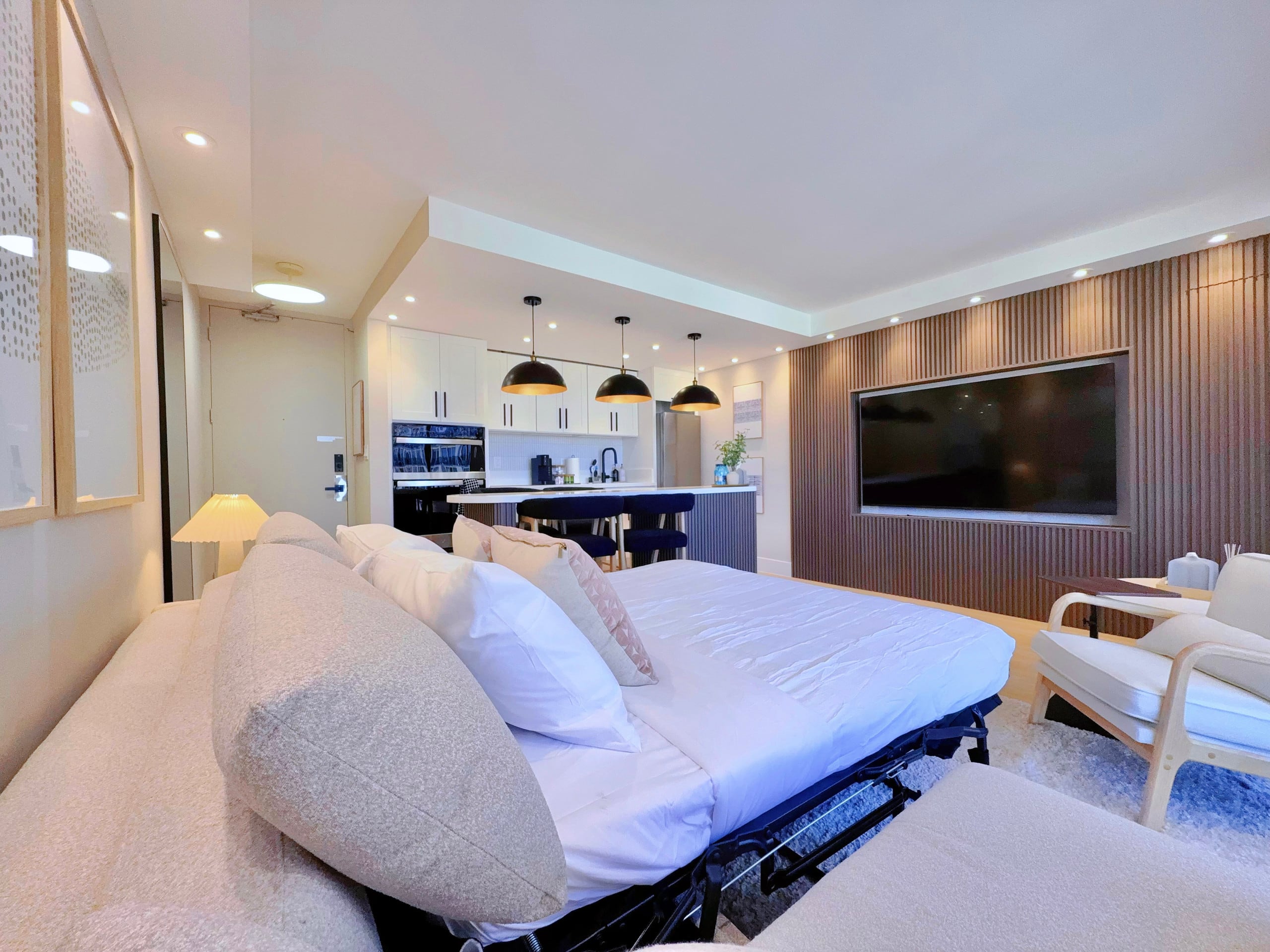 29FL-Ultra Modern 1BR-Ocean View & Free Parking! - Image 9