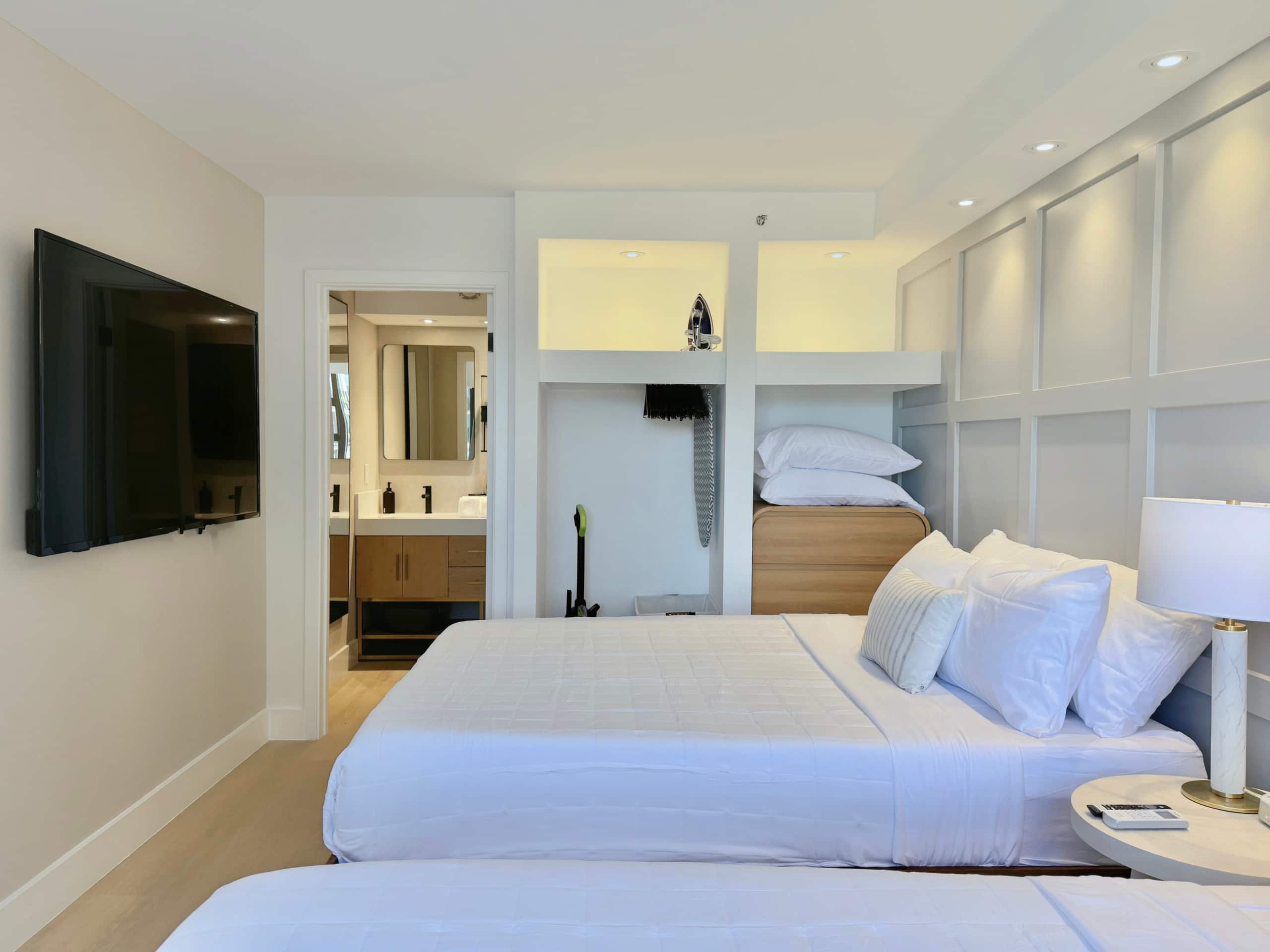 29FL-Ultra Modern 1BR-Ocean View & Free Parking! - Image 23