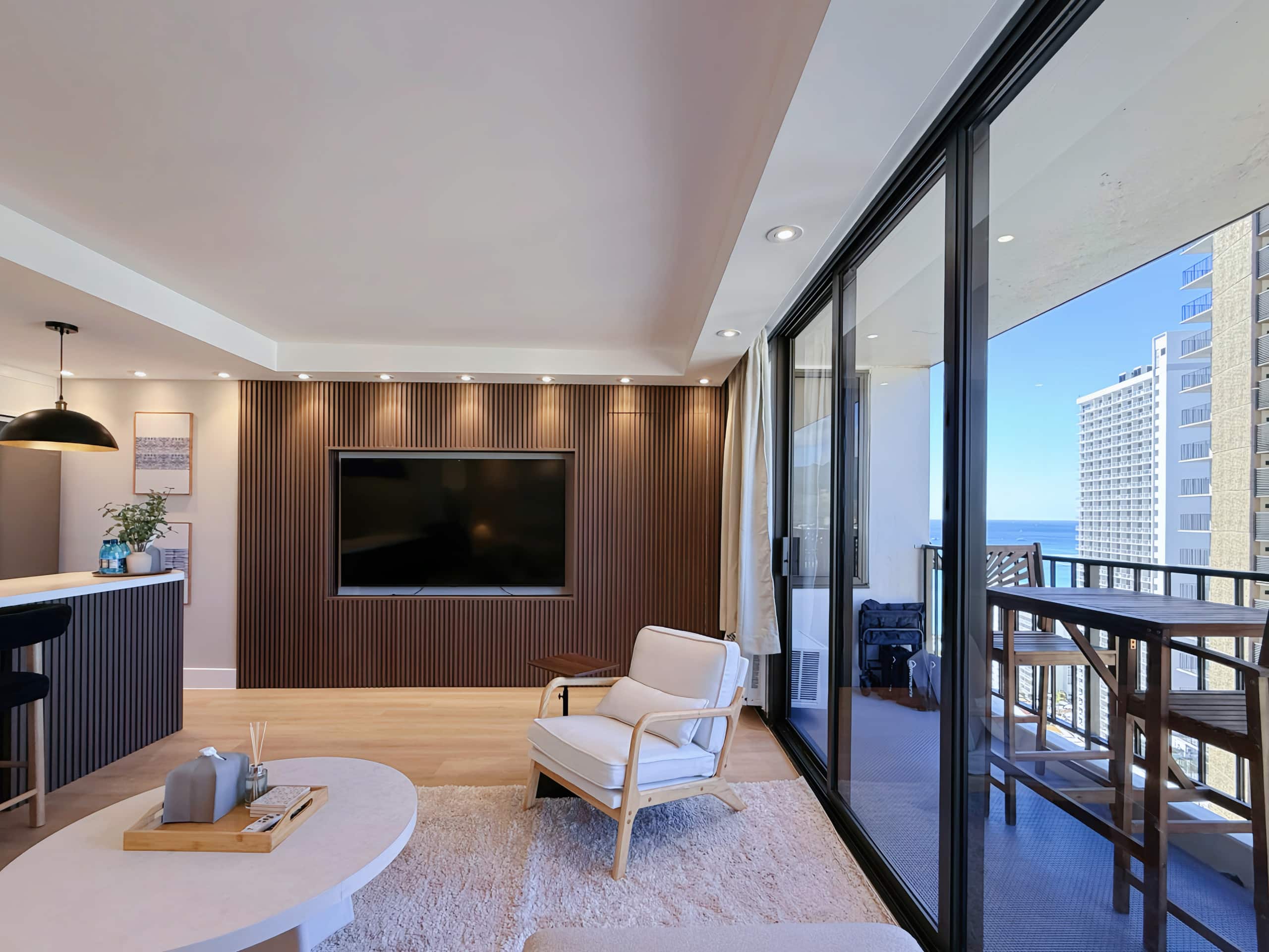 29FL-Ultra Modern 1BR-Ocean View & Free Parking! - Image 5