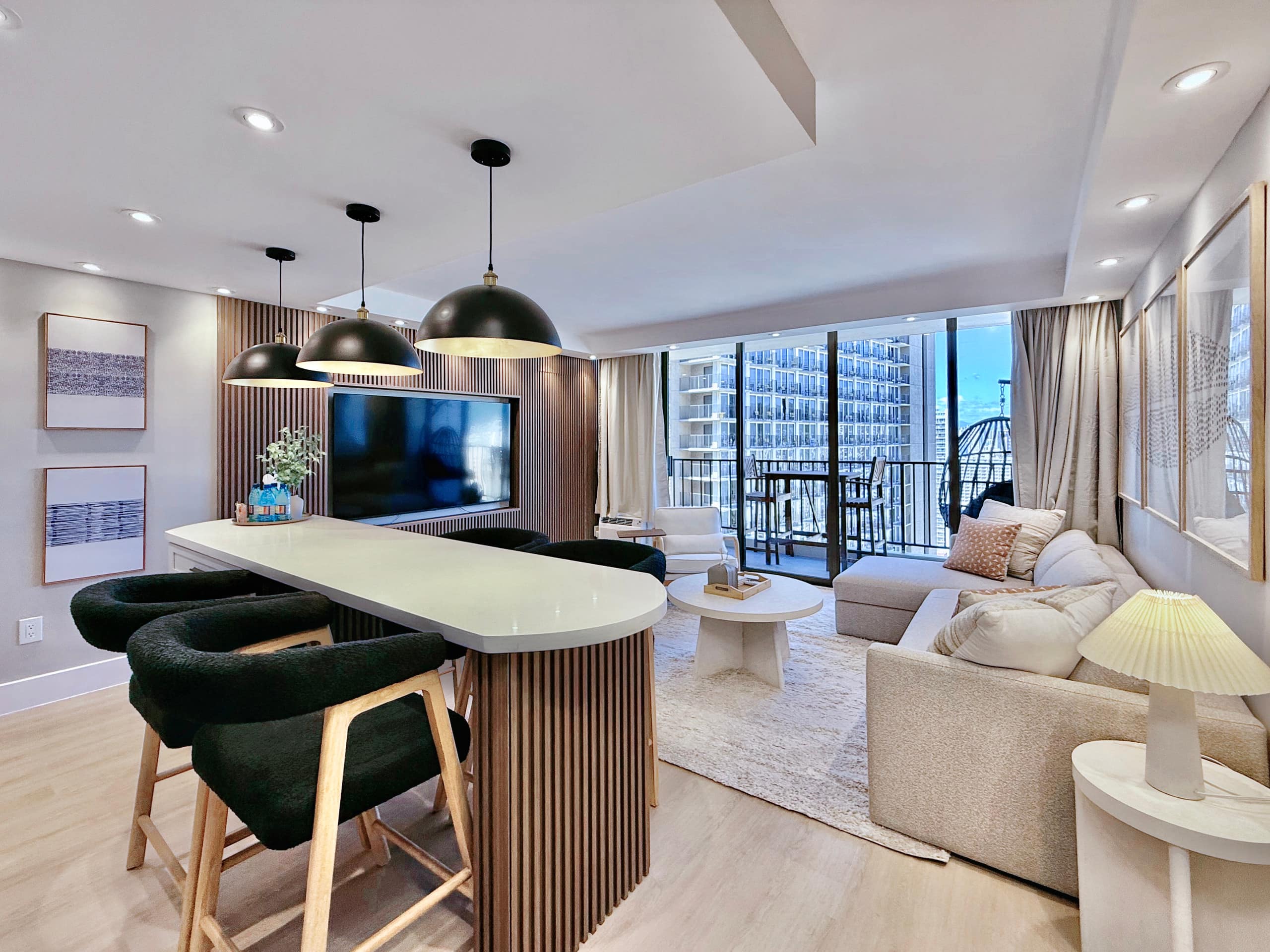 29FL-Ultra Modern 1BR-Ocean View & Free Parking! - Image 4