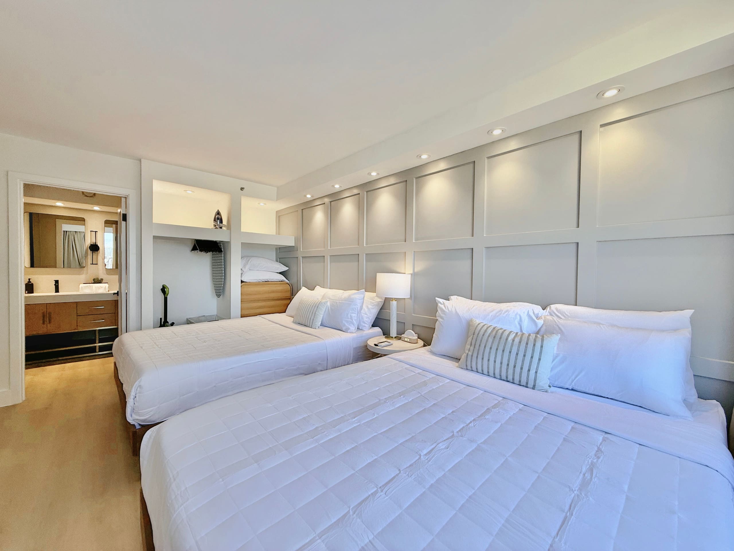 29FL-Ultra Modern 1BR-Ocean View & Free Parking! - Image 22