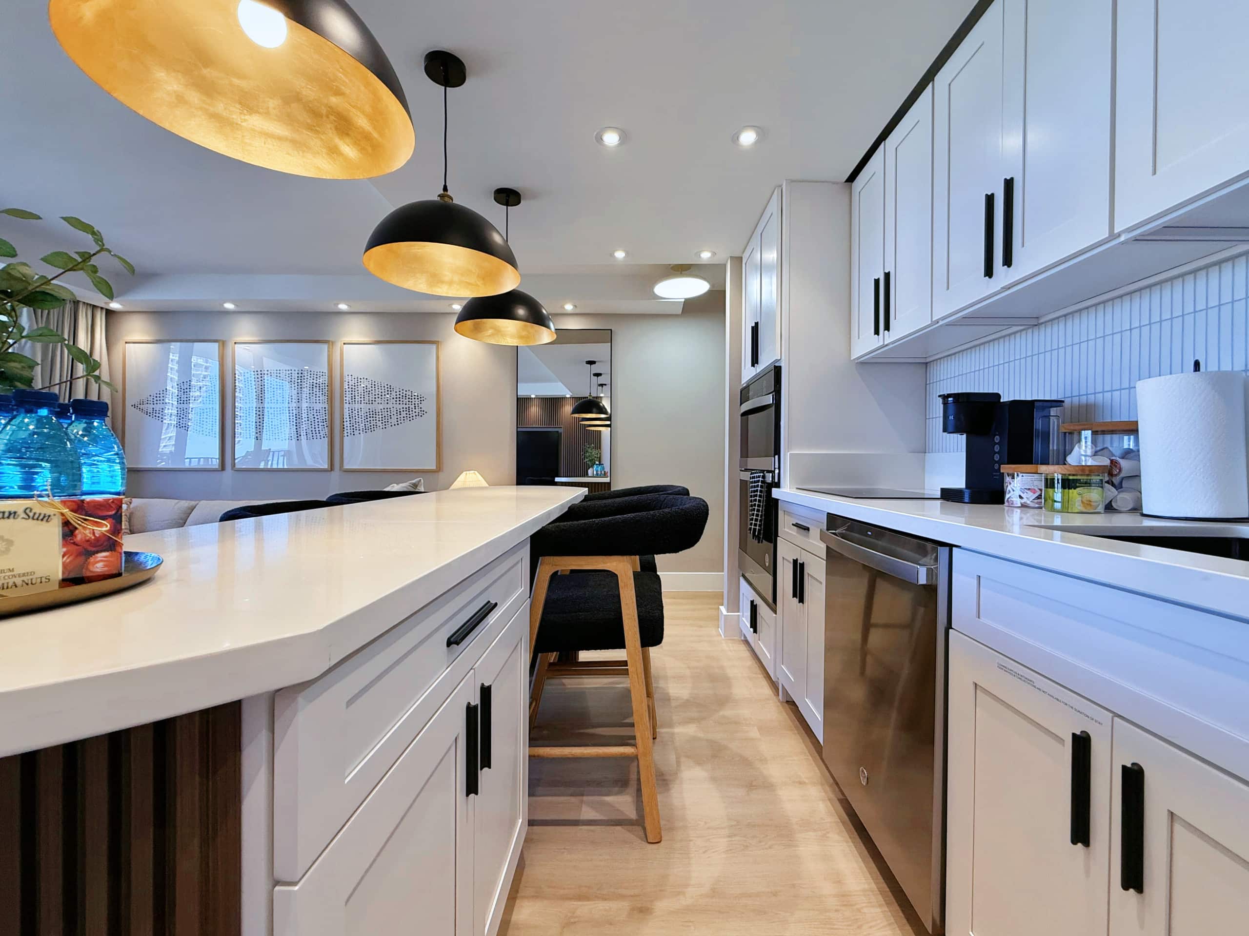 29FL-Ultra Modern 1BR-Ocean View & Free Parking! - Image 16