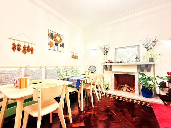 Hsi-private Balcony,street View, Air-conditioning - Sintra