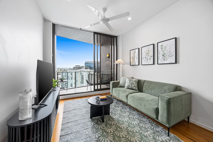 Free Secure Park, Gym, City View, Pool, 17th Floor