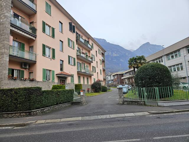 Business House (CIR 016086-LNI-00013) gallery image 4