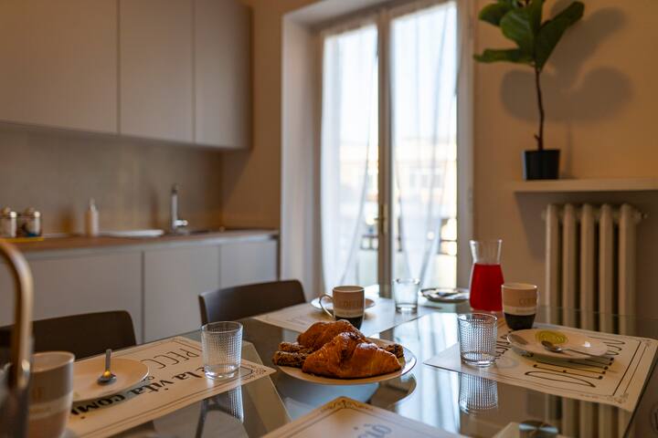 Business House (CIR 016086-LNI-00013) gallery image 2