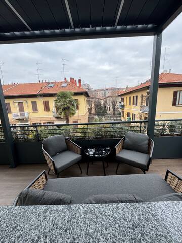 White House/Villa con posti auto gallery image 3