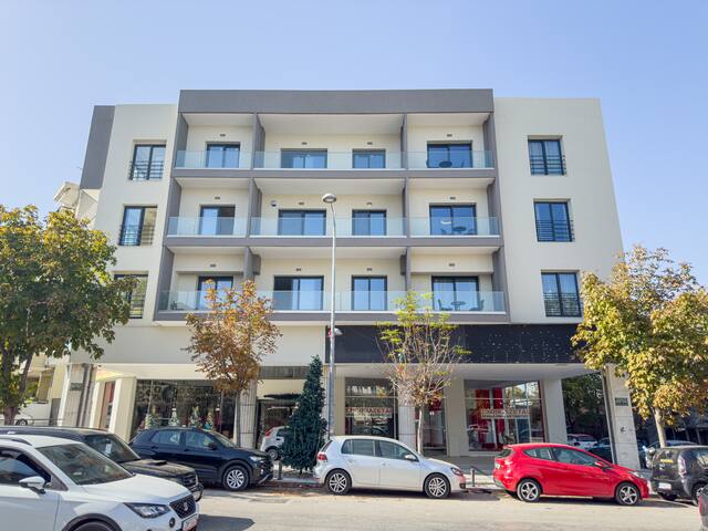 Villa 8 Family Suite – 2 bedrooms and big balcony gallery image 4