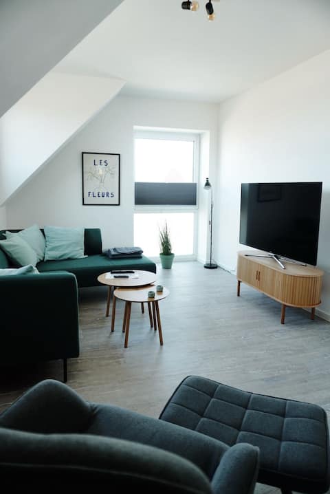 Top performing Airbnb: FeWo KÖÖK III Heimathafen - Balcony in Neuharlingersiel