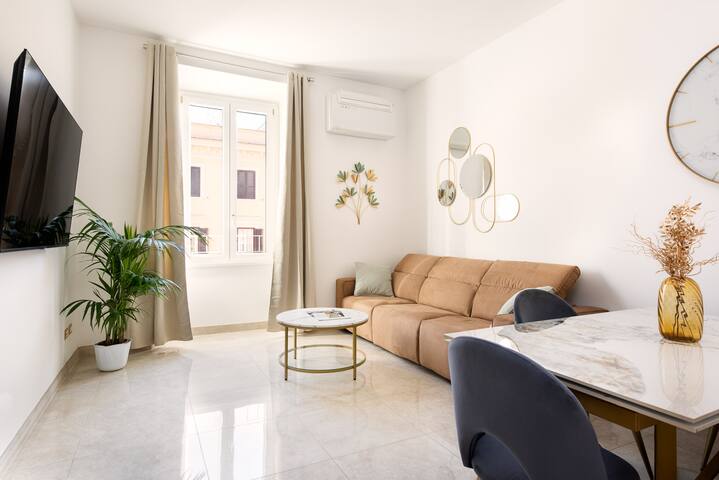 Idyllia | Spacious bright flat gallery image 4